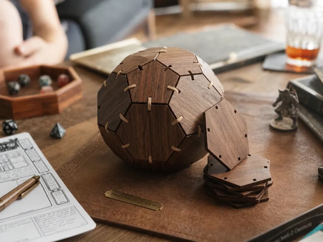 Wooden Balloon