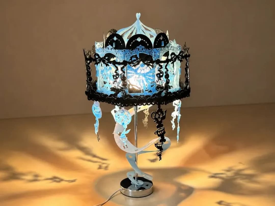 Fall into Wonderland Light Fall into Wonderland Light